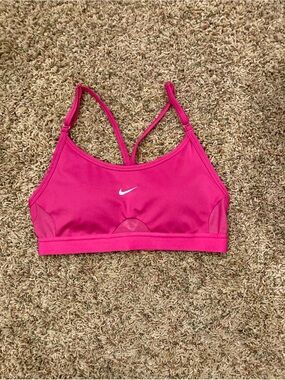 NIKE SPORTS BRA NWOT